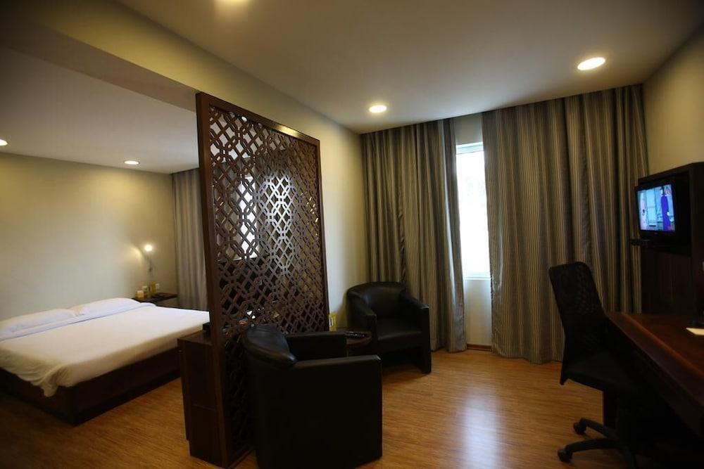 Keys Prima By Lemon Tree Hotels, Pimpri, Pune Dış mekan fotoğraf